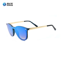 Customized one-piece Men and Women Plastic Luxury Sunglasses